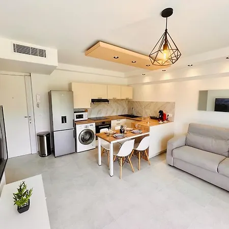 New 2-room, Comfort, 2 Min Beach, Air Conditioning, Wifi, Terrace Apartmán