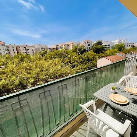 New 2-room, Comfort, 2 Min Beach, Air Conditioning, Wifi, Terrace 公寓