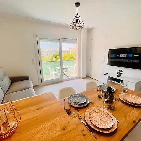 Apartmán New 2-room, Comfort, 2 Min Beach, Air Conditioning, Wifi, Terrace *